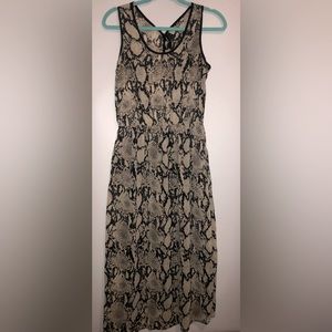 Fun and Flirt Maxi Dress Snake Print Cutout Back‎ S